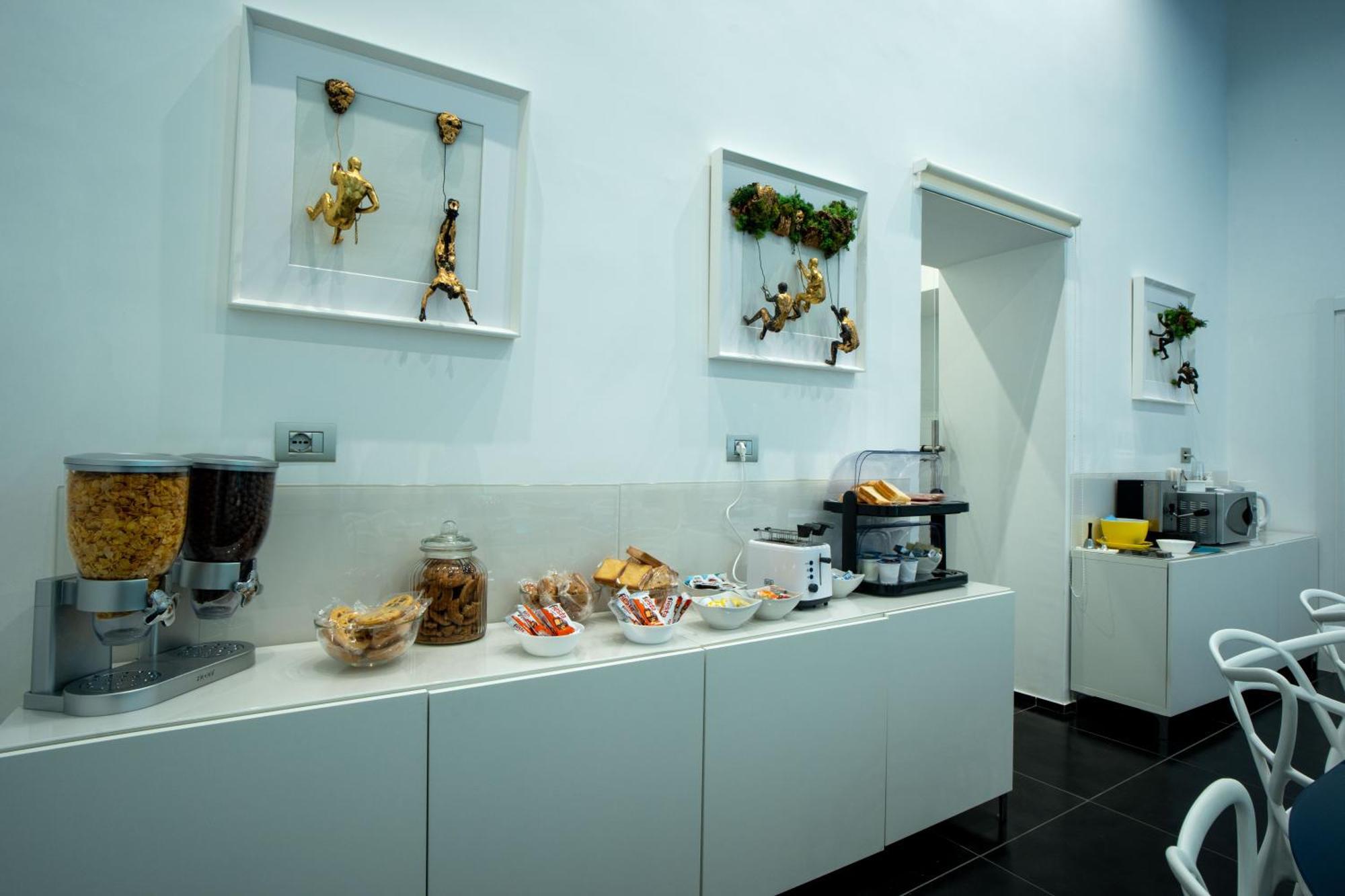 Skyhouse Chiatamone Acomodação com café da manhã Nápoles Exterior foto
